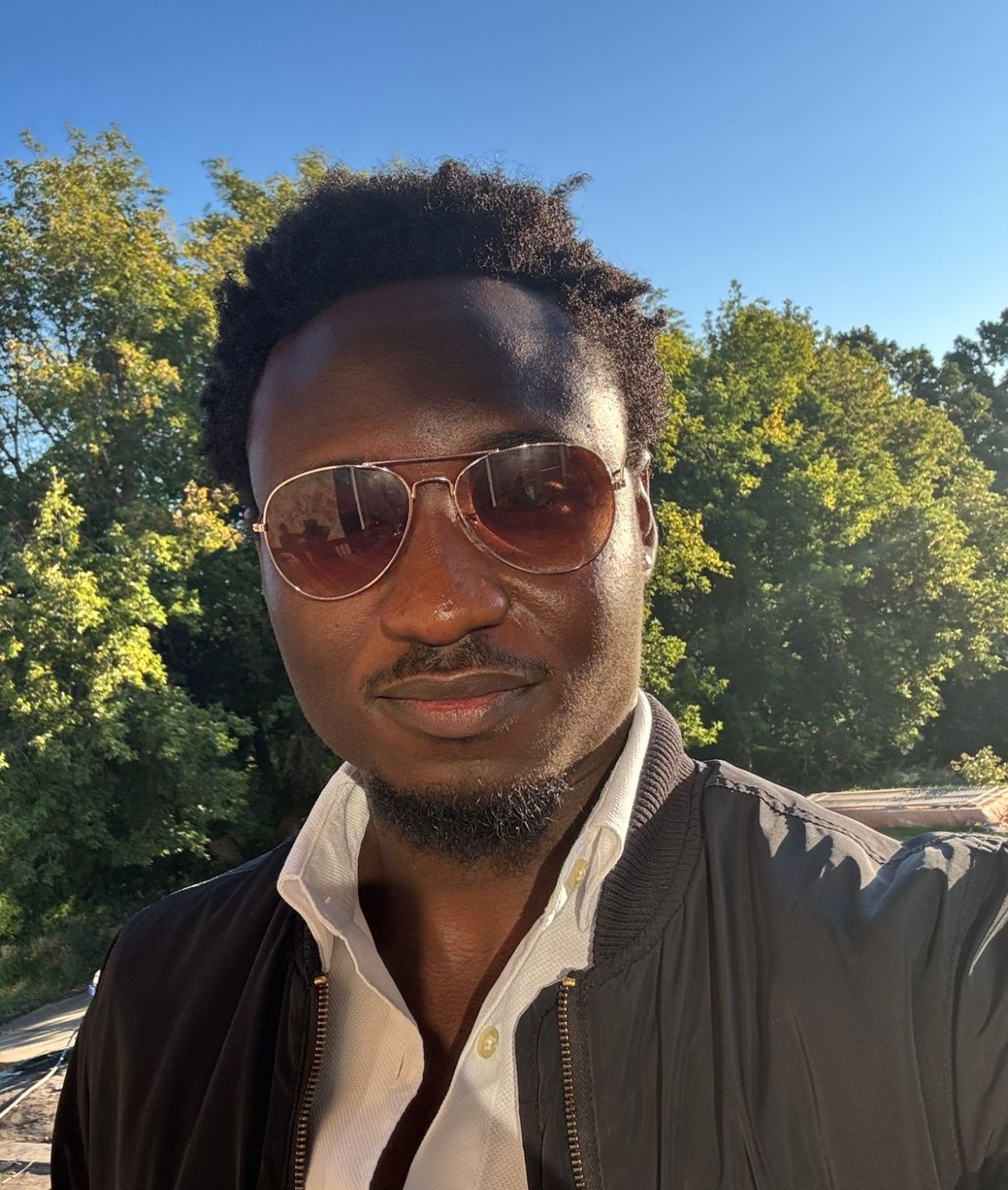 Olawale Iwaloye  — WaleyFX Trader